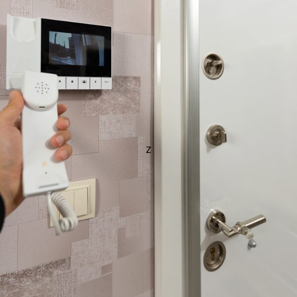 Entretien de système d'interphonie